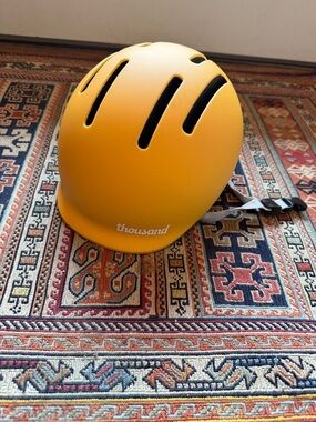 Thousand toddler helmet - hello yellow